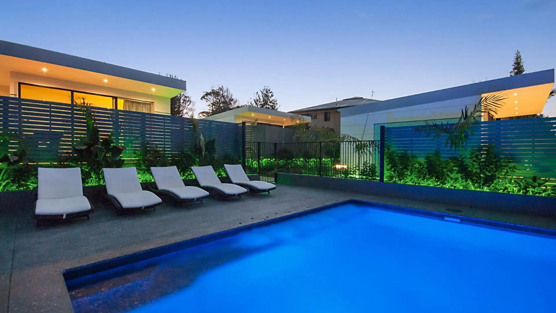 Cavvanbah - April Sun Villa Byron Bay Australia